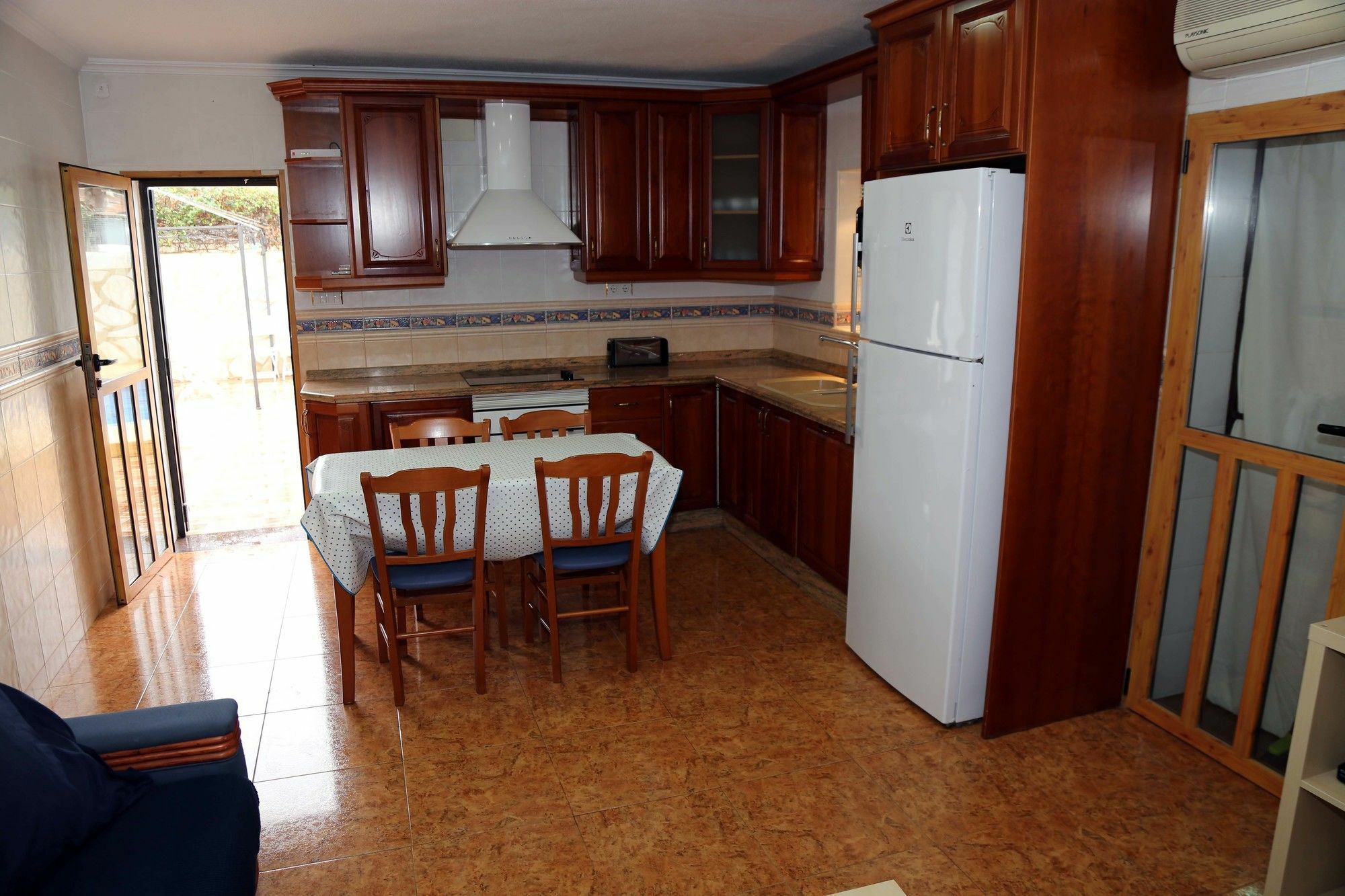 Villa Ana Apartments 貝尼多姆 外观 照片